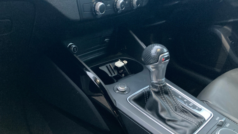 Audi Q2 30 TDI Black Edition 5dr S Tronic Diesel Estate